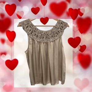 VALENTINES DAY! Sz M Silk Oyster Gray Tank w metallic & crocheted neckline. NWT